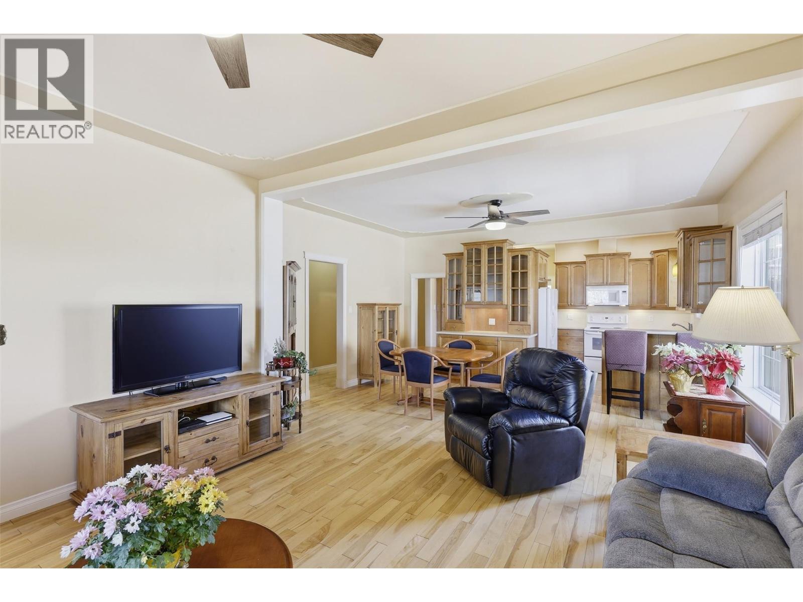 769 Douglas Street, Kamloops, British Columbia  V2C 3C7 - Photo 11 - 10378532