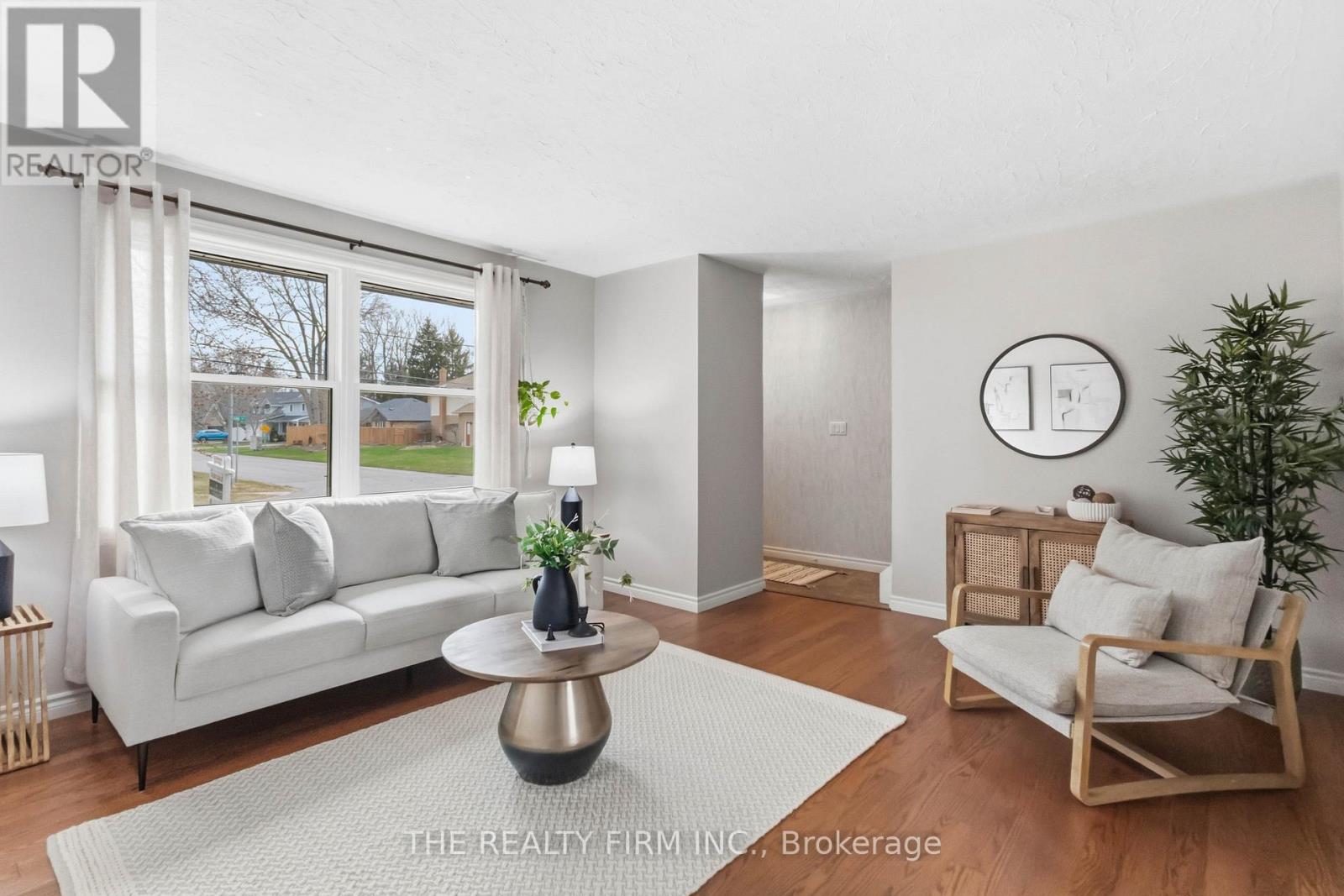 324 Oak Avenue, Strathroy-Caradoc, Ontario  N7G 3T2 - Photo 6 - X13013108