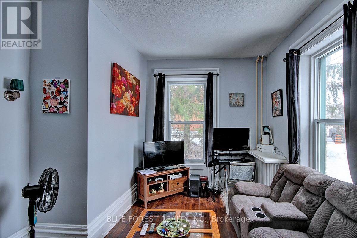 7 Church Street, St. Thomas, Ontario  N5R 3E4 - Photo 5 - X13013136