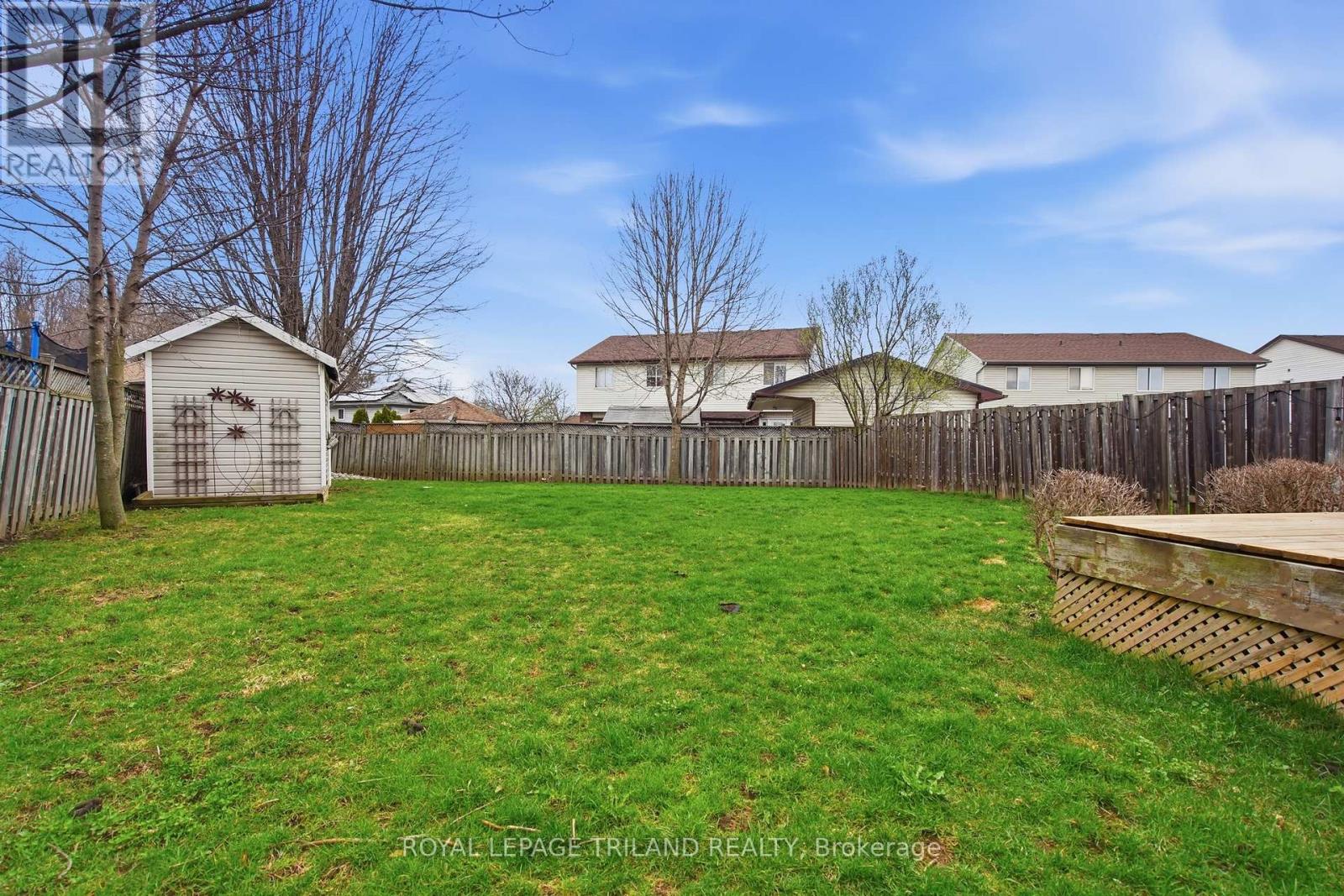 16 Bowcott Crescent, London East, Ontario  N5V 4W7 - Photo 25 - X13013138