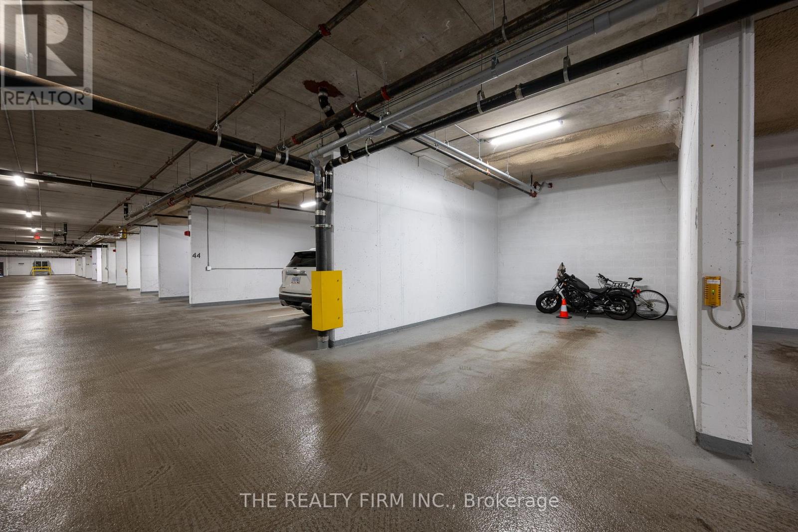 1304 - 240 Villagewalk Boulevard, London North, Ontario  N6G 0P6 - Photo 32 - X13013152