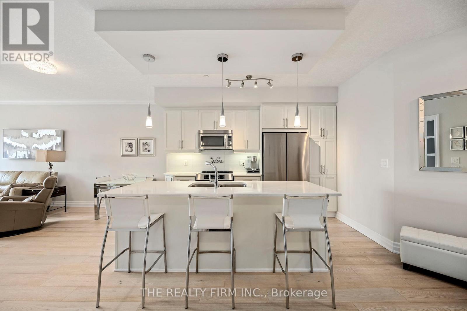 1304 - 240 Villagewalk Boulevard, London North, Ontario  N6G 0P6 - Photo 6 - X13013152