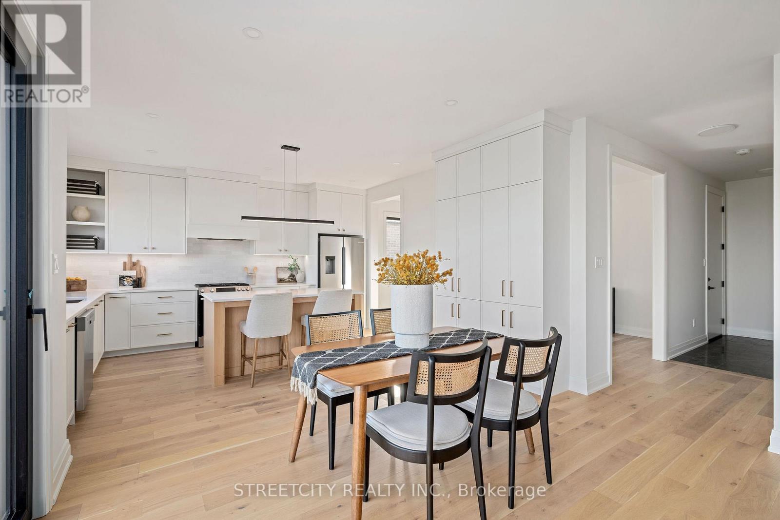 6346 Old Garrison Boulevard, London South, Ontario  N6P 0H3 - Photo 5 - X13013224