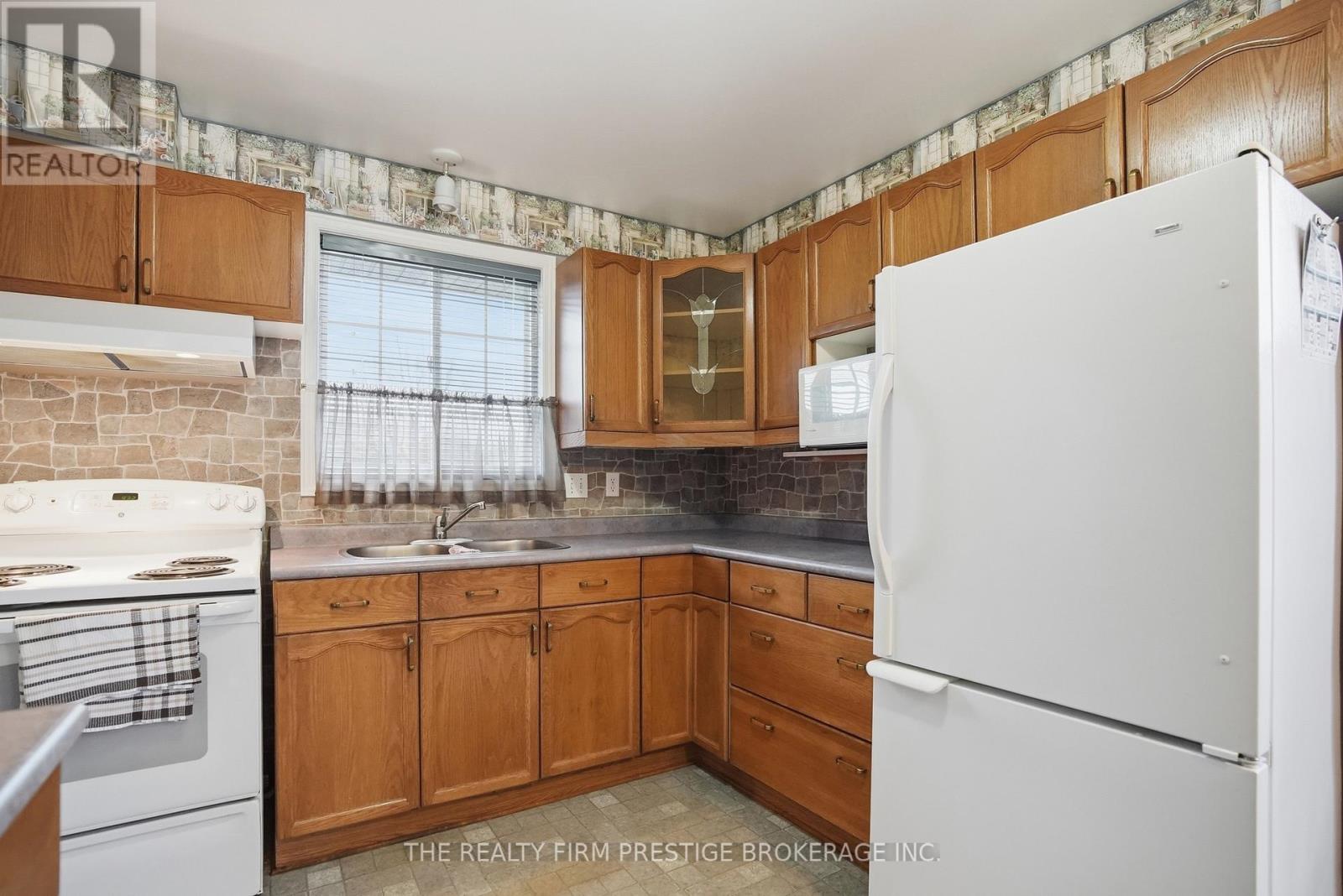 277 Fleming Drive, London East, Ontario  N5V 4Y7 - Photo 7 - X13013332