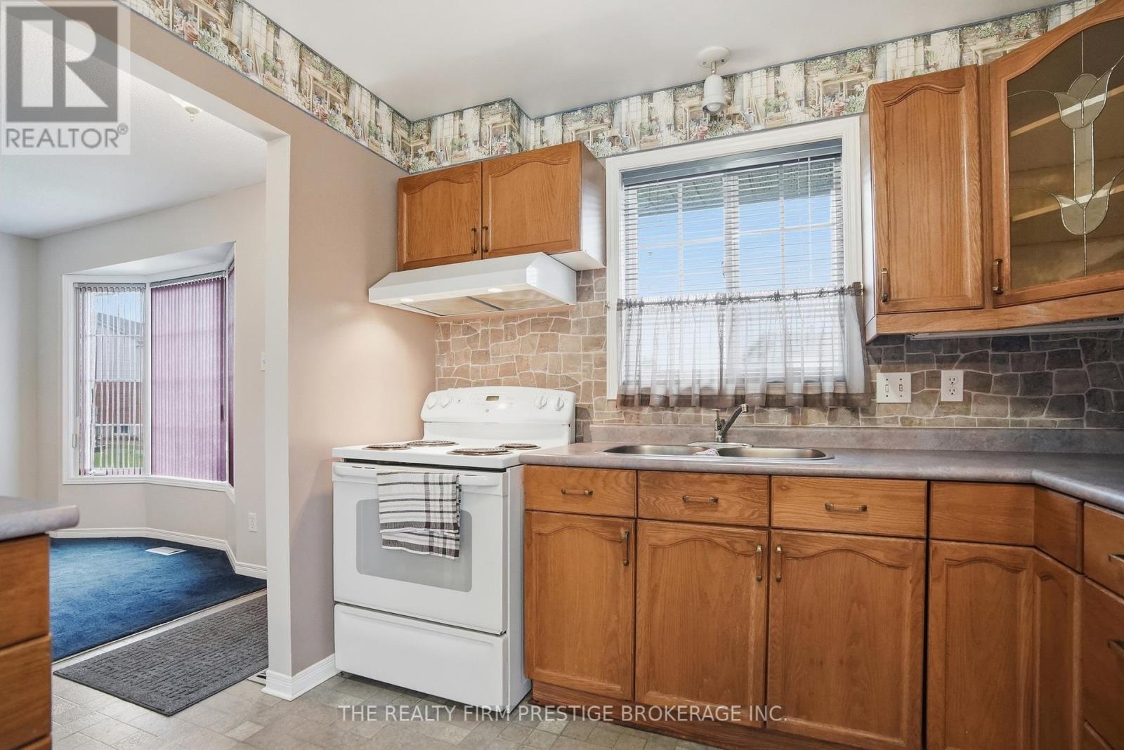 277 Fleming Drive, London East, Ontario  N5V 4Y7 - Photo 8 - X13013332