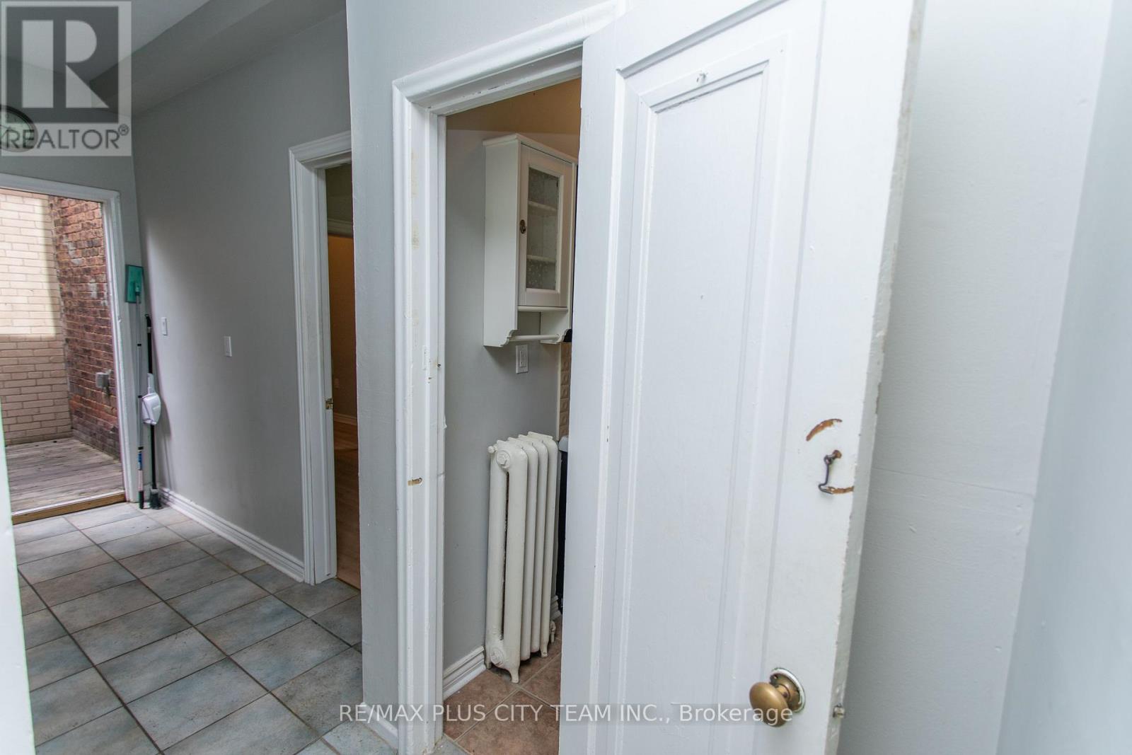 2 - 682 Bathurst Street, Toronto, Ontario  M5S 2R3 - Photo 13 - C13013146