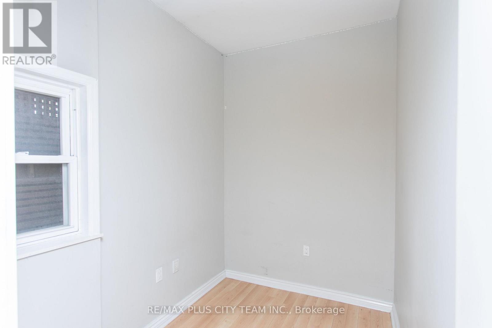 2 - 682 Bathurst Street, Toronto, Ontario  M5S 2R3 - Photo 17 - C13013146