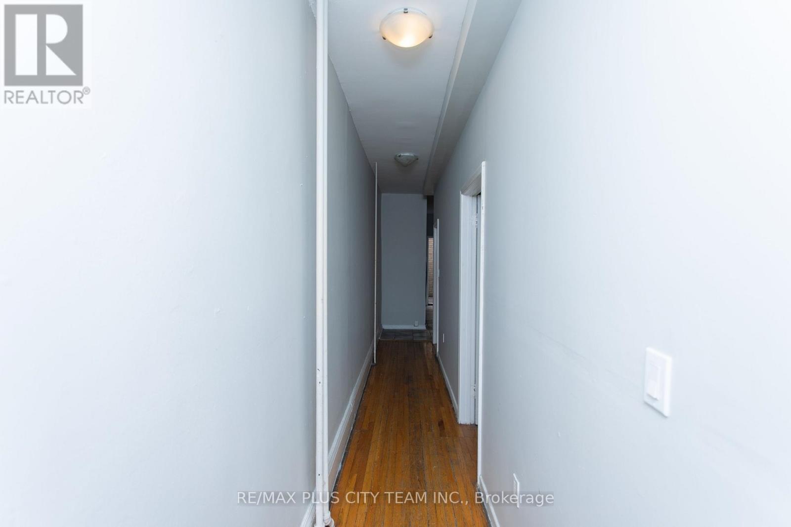 2 - 682 Bathurst Street, Toronto, Ontario  M5S 2R3 - Photo 5 - C13013146