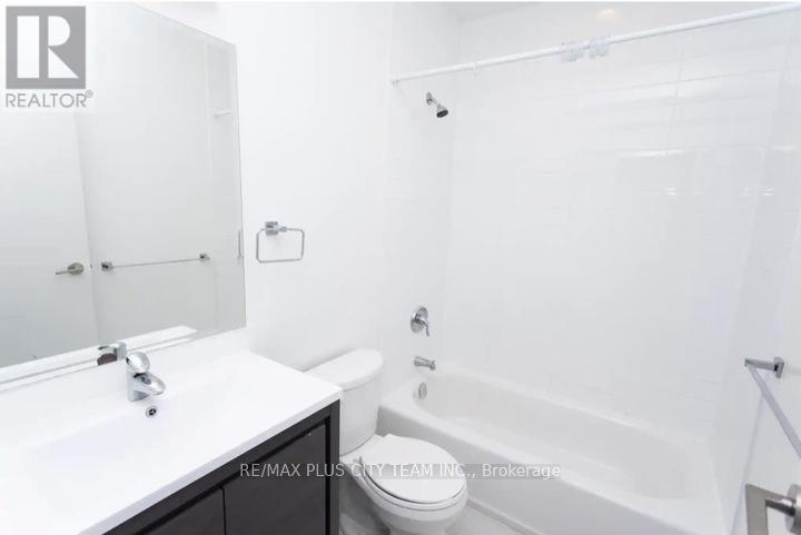 204 - 686 Bathurst Street, Toronto, Ontario  M5S 2R3 - Photo 12 - C13013190