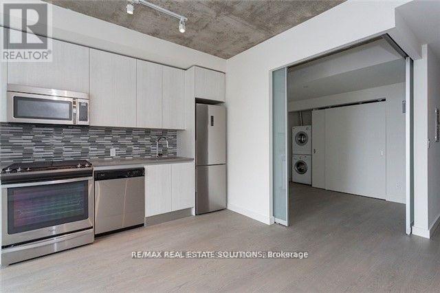 407 - 111 Bathurst Street, Toronto, Ontario  M5V 0M9 - Photo 3 - C13013202