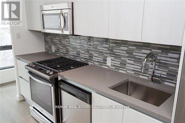 407 - 111 Bathurst Street, Toronto, Ontario  M5V 0M9 - Photo 5 - C13013202