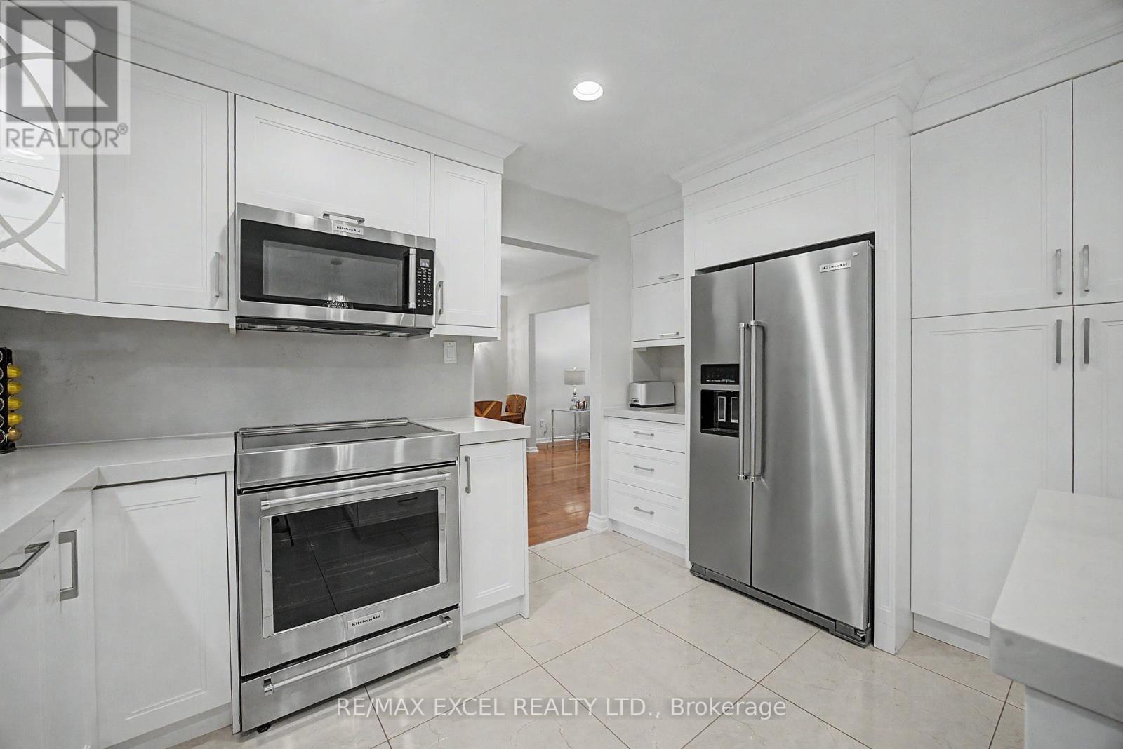 46 Robinter Drive, Toronto, Ontario  M2M 3R2 - Photo 17 - C13013230