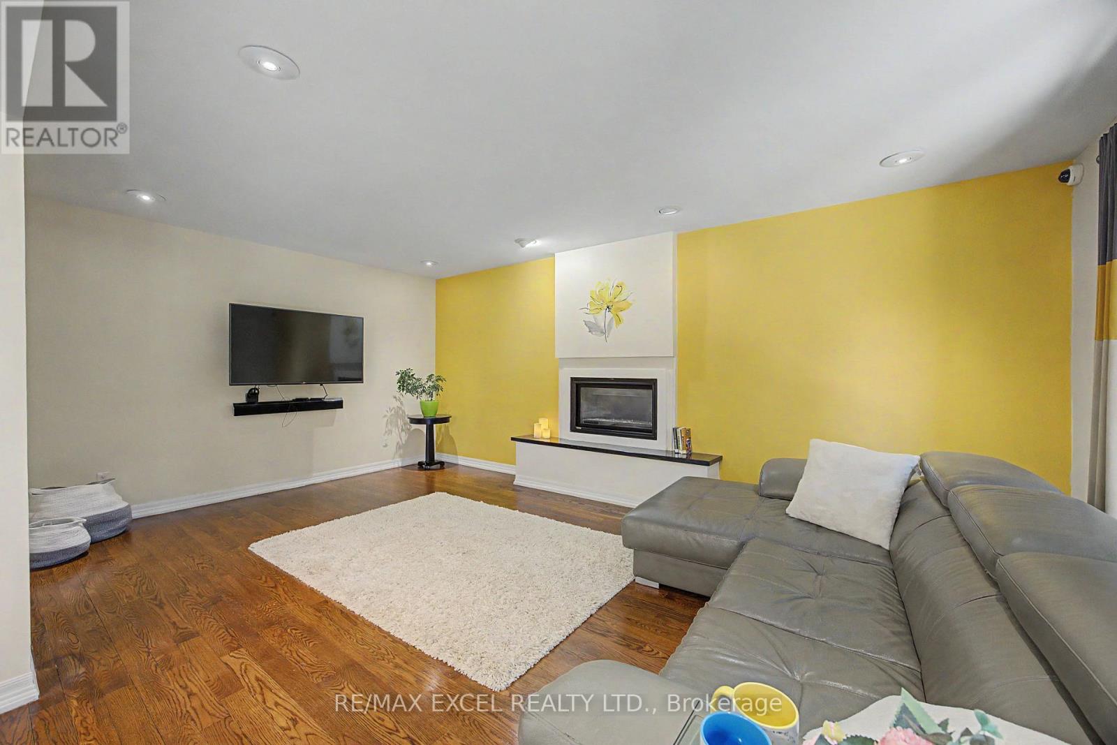 46 Robinter Drive, Toronto, Ontario  M2M 3R2 - Photo 20 - C13013230