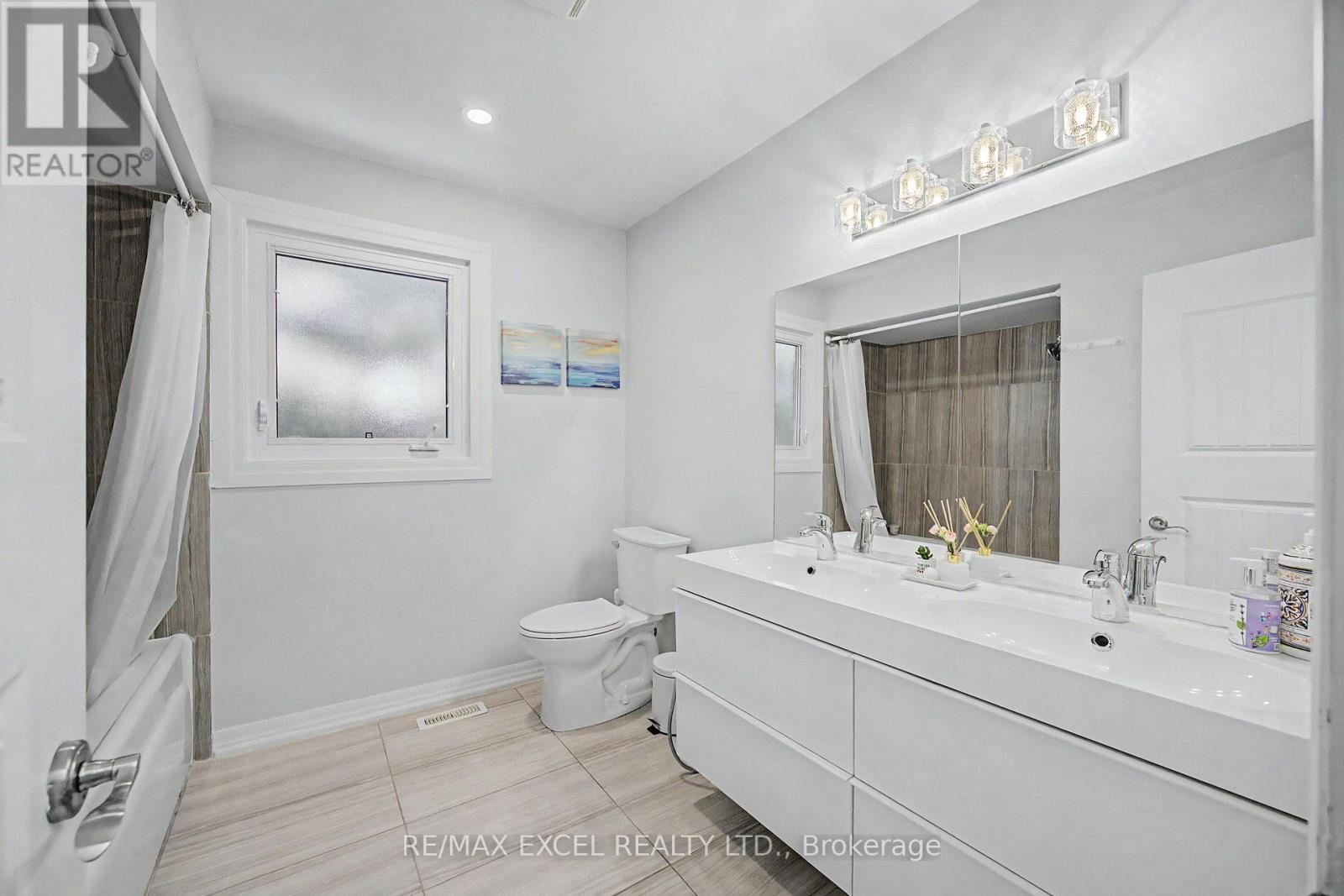 46 Robinter Drive, Toronto, Ontario  M2M 3R2 - Photo 28 - C13013230