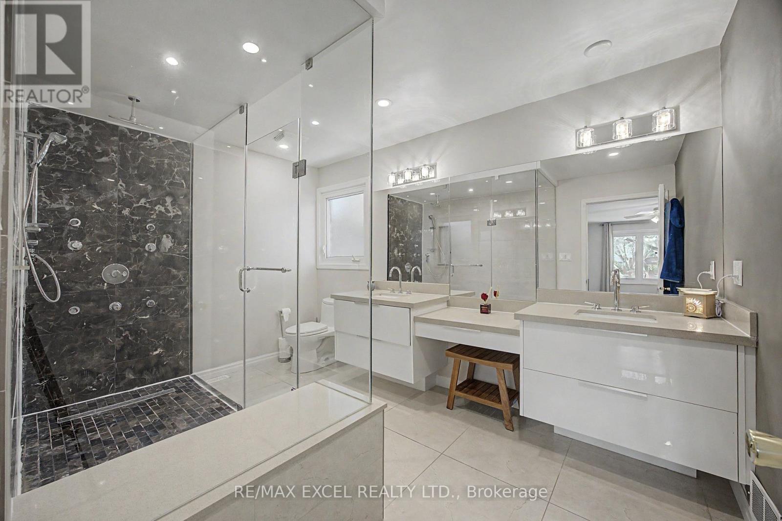 46 Robinter Drive, Toronto, Ontario  M2M 3R2 - Photo 29 - C13013230