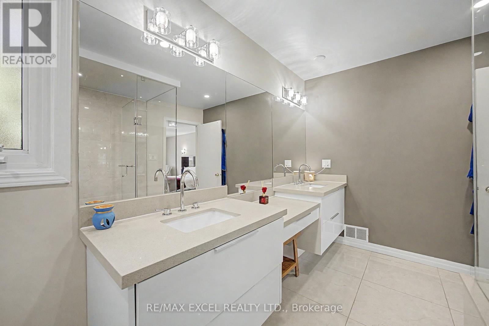 46 Robinter Drive, Toronto, Ontario  M2M 3R2 - Photo 30 - C13013230