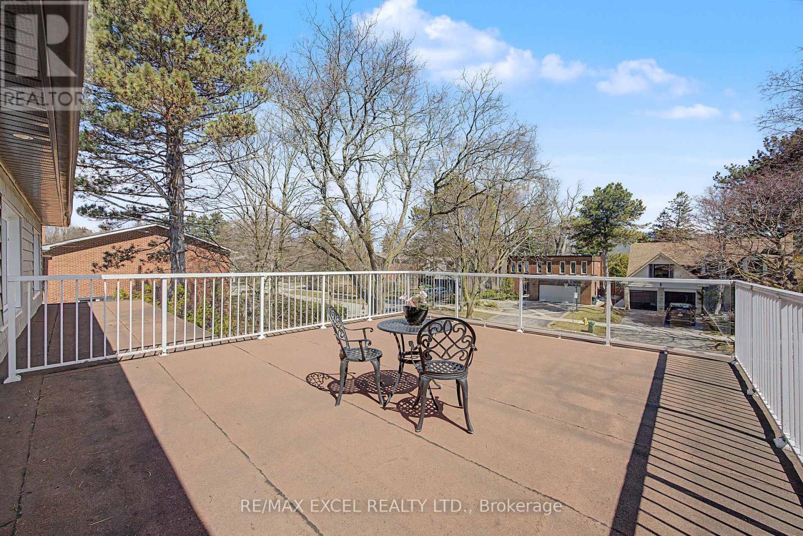 46 Robinter Drive, Toronto, Ontario  M2M 3R2 - Photo 34 - C13013230