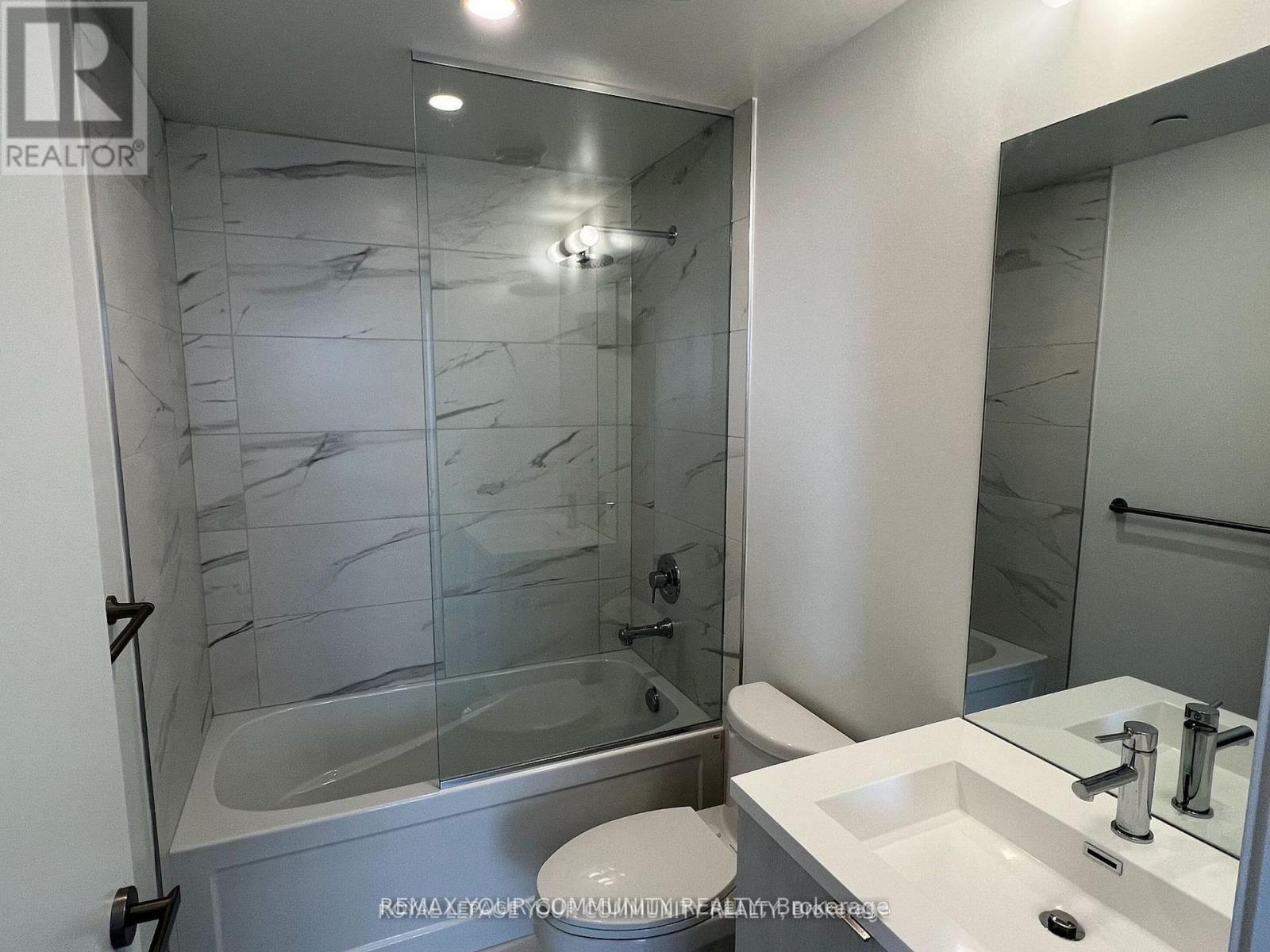 5705 - 138 Downes Street, Toronto, Ontario  M5E 0E4 - Photo 11 - C13013266