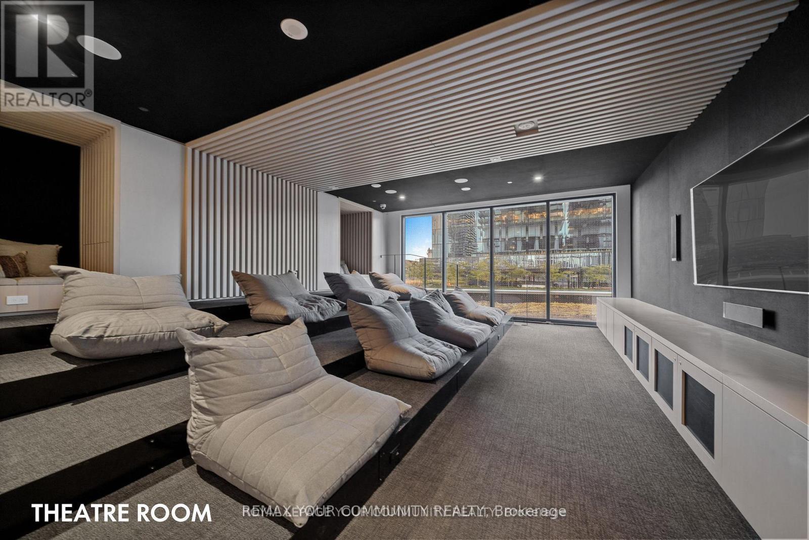 5705 - 138 Downes Street, Toronto, Ontario  M5E 0E4 - Photo 21 - C13013266