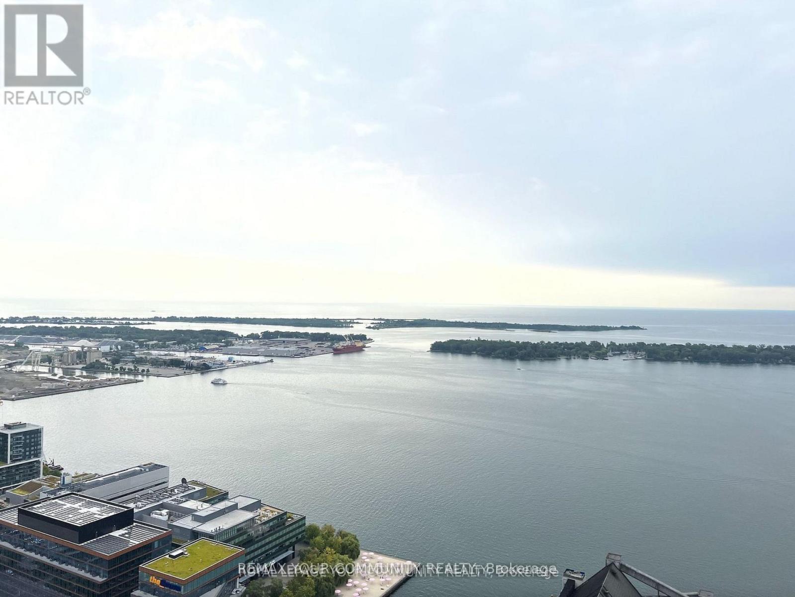 5705 - 138 Downes Street, Toronto, Ontario  M5E 0E4 - Photo 5 - C13013266