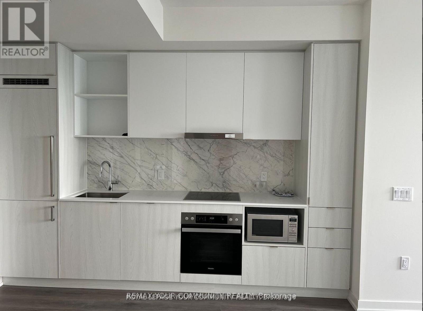 5705 - 138 Downes Street, Toronto, Ontario  M5E 0E4 - Photo 9 - C13013266