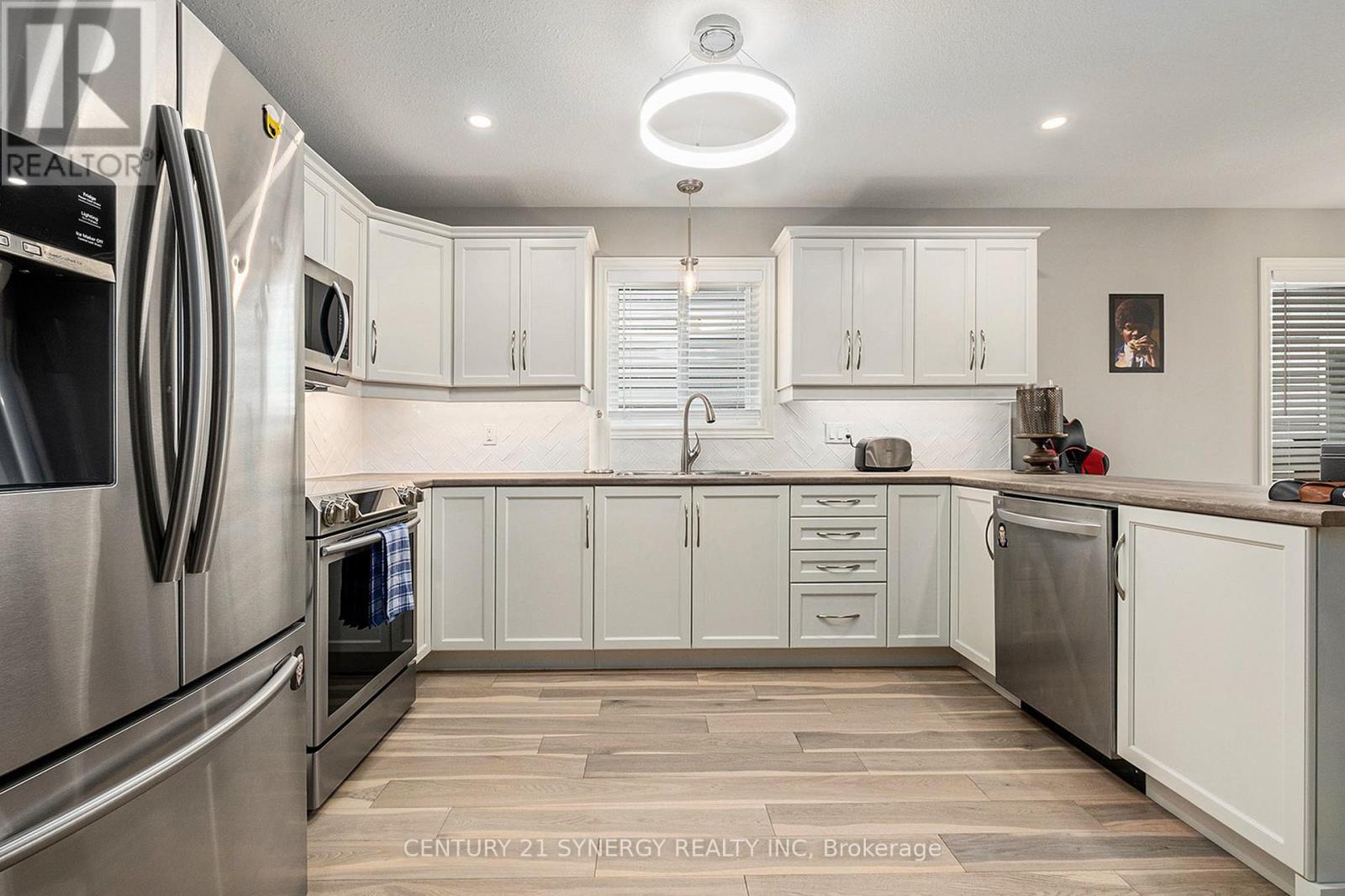 457 Honeyborne Street, Mississippi Mills, Ontario  K0A 1A0 - Photo 10 - X13013124