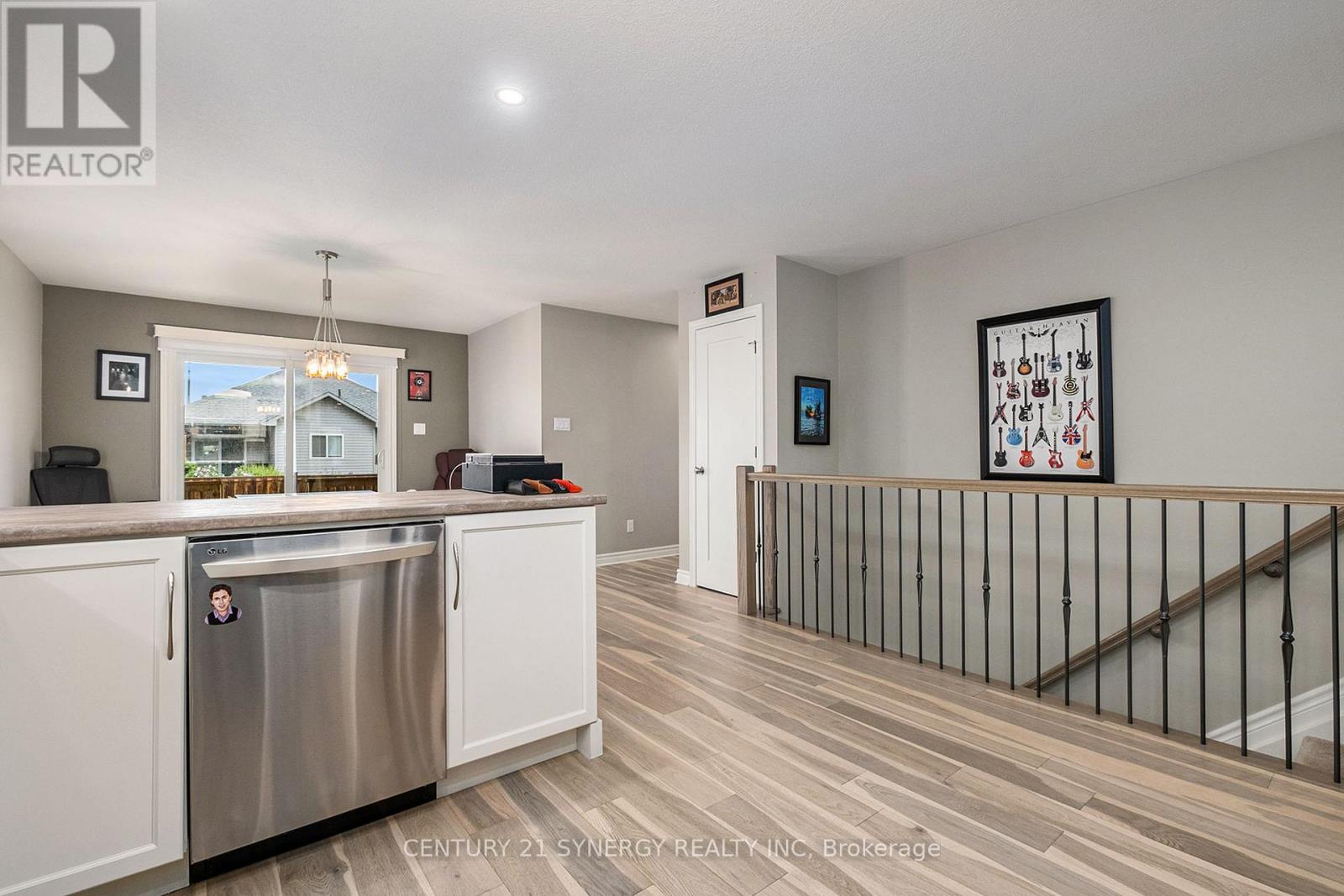 457 Honeyborne Street, Mississippi Mills, Ontario  K0A 1A0 - Photo 11 - X13013124