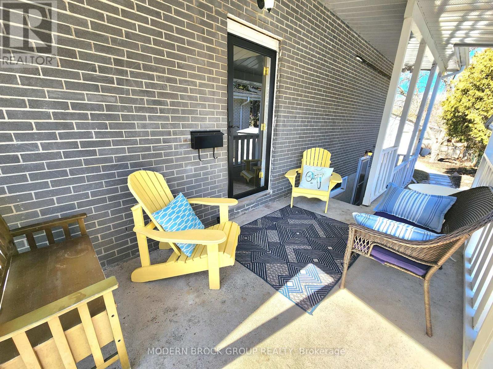 339 Abbott Street, Brockville, Ontario  K6V 4B2 - Photo 3 - X12920442