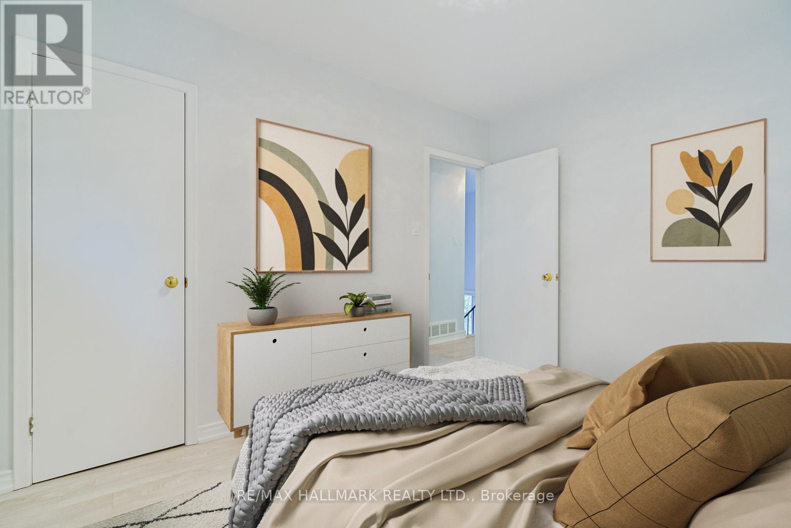 38 Osborne Avenue, Toronto, Ontario  M4E 3A9 - Photo 10 - E13013232