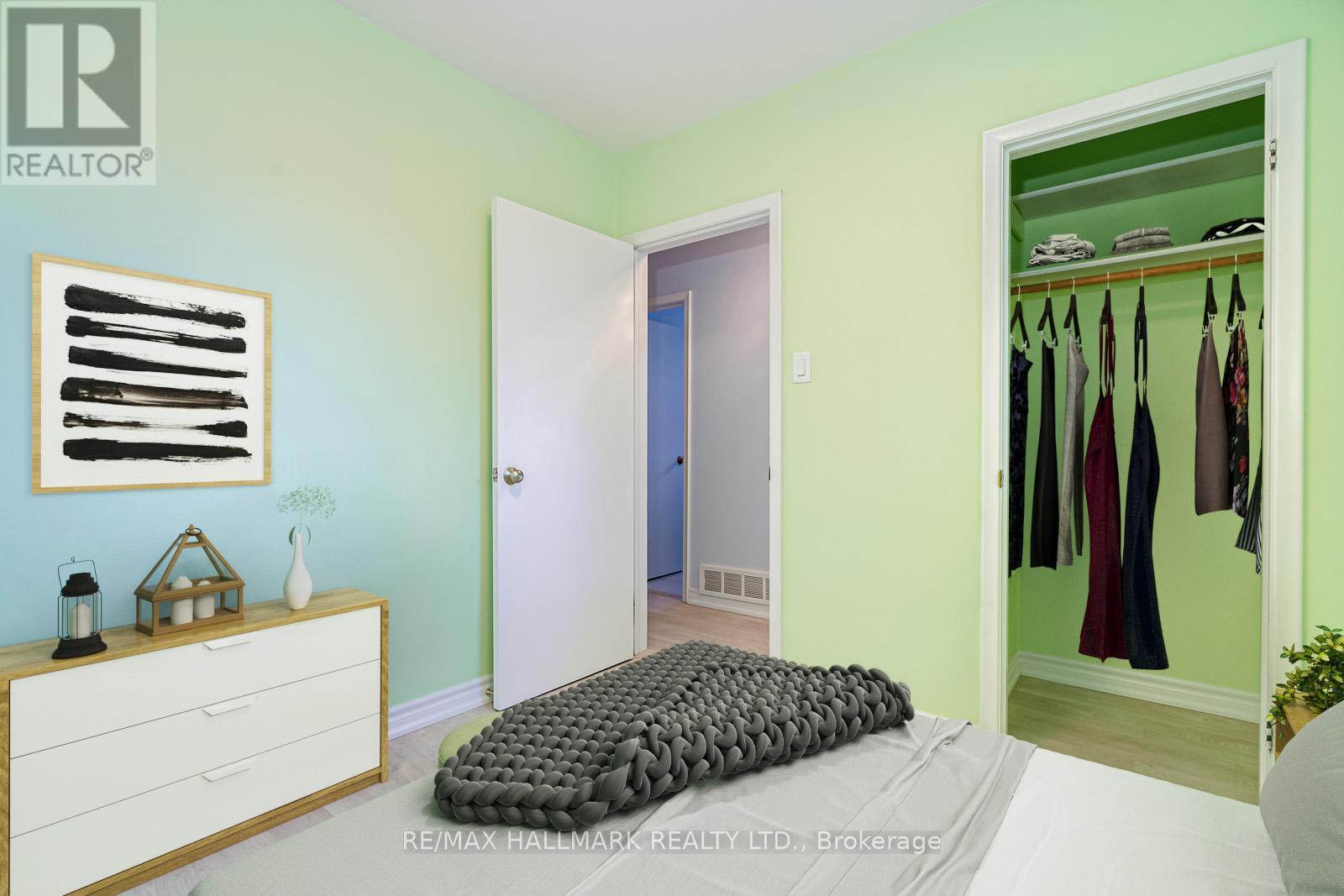 38 Osborne Avenue, Toronto, Ontario  M4E 3A9 - Photo 12 - E13013232