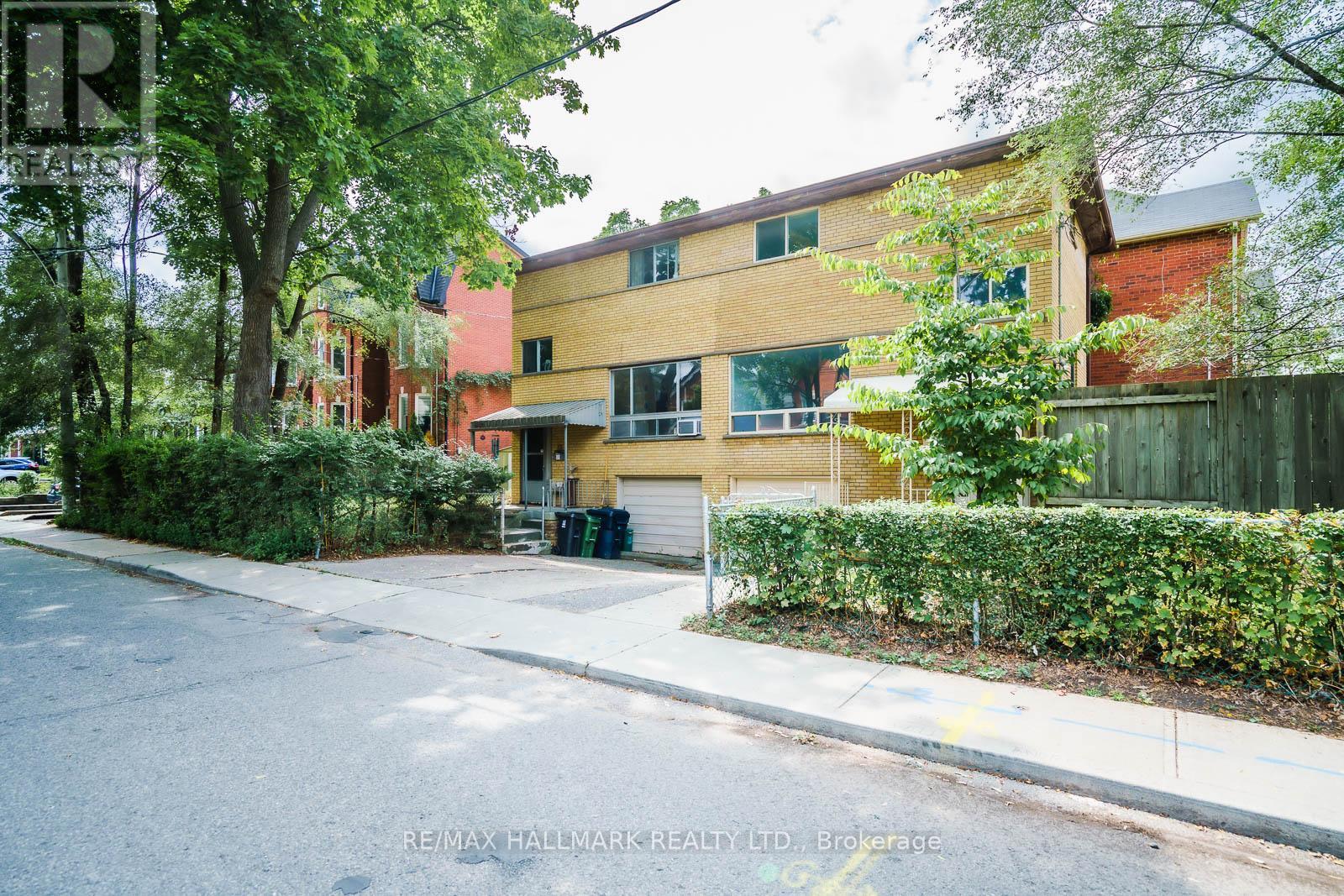 38 Osborne Avenue, Toronto, Ontario  M4E 3A9 - Photo 20 - E13013232