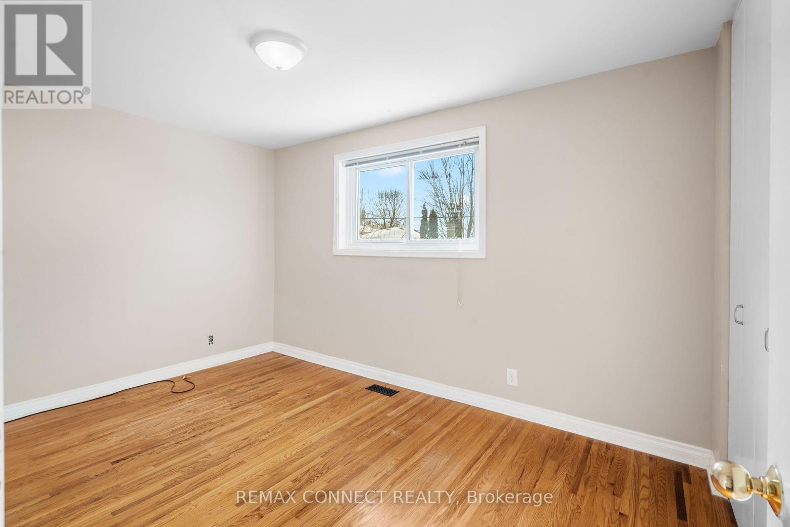 856 Chapleau Drive, Pickering, Ontario  L1W 1P4 - Photo 13 - E13013274