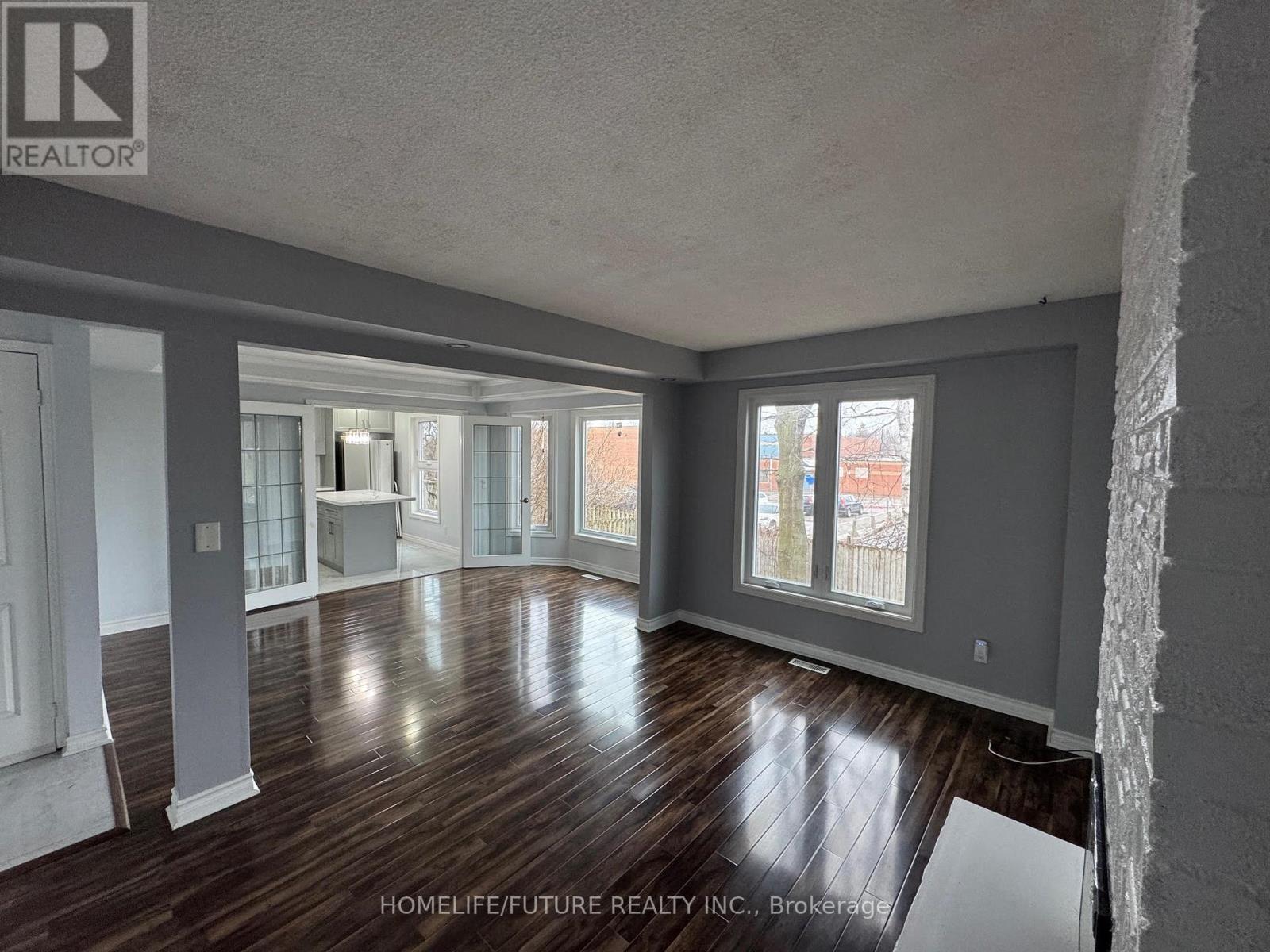 14 Lowder Place, Whitby, Ontario  L1N 8B9 - Photo 3 - E13013358