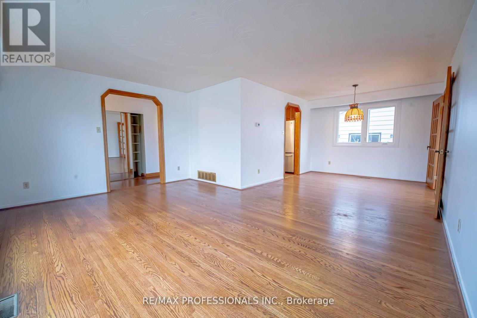 1 Bluefin Crescent, Toronto, Ontario  M1H 2K9 - Photo 15 - E13013360