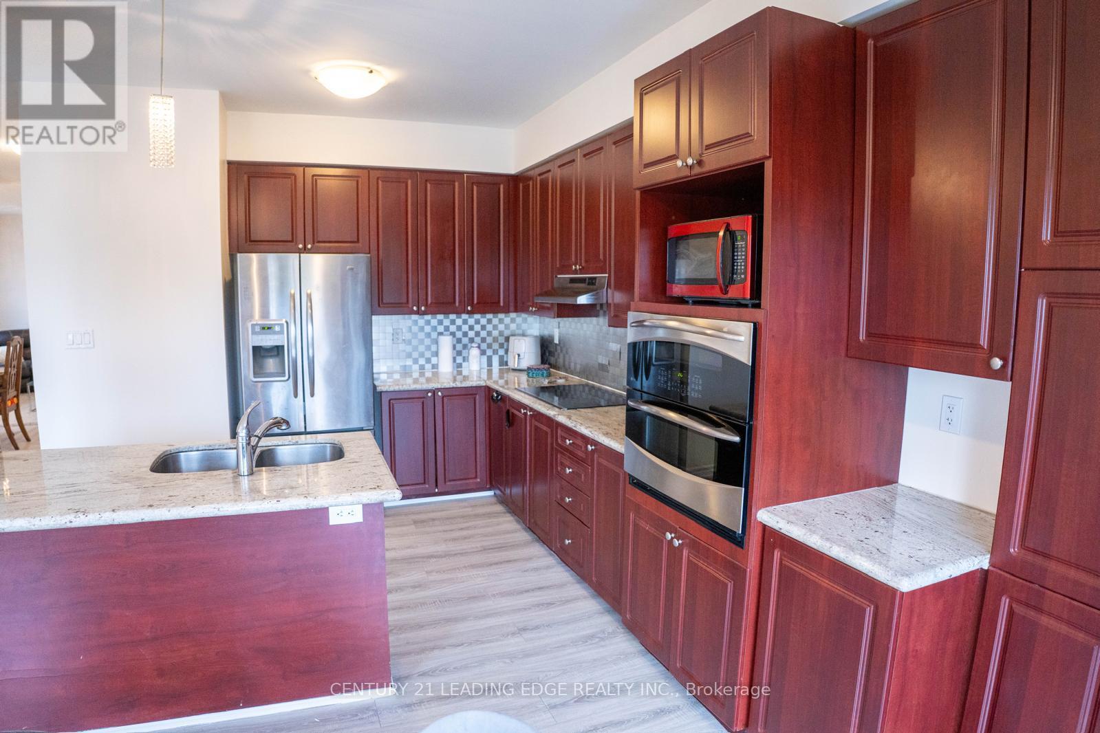 27 Mantz Crescent, Whitby, Ontario  L1R 0L3 - Photo 15 - E12936226