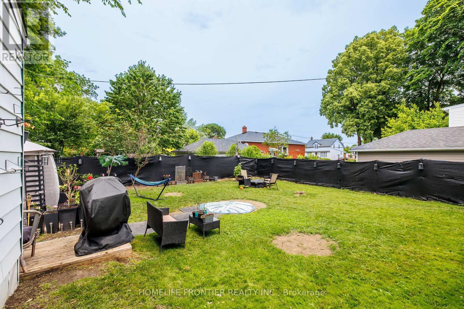 593 Watson Avenue, Newmarket, Ontario  L3Y 2V2 - Photo 4 - N12899538