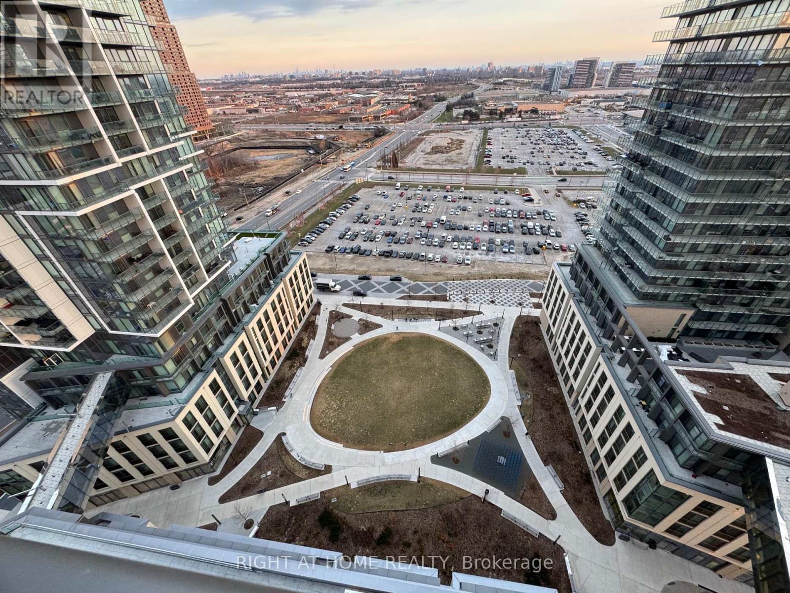 2005 - 1000 Portage Parkway, Vaughan, Ontario  L4K 0L1 - Photo 32 - N13012590