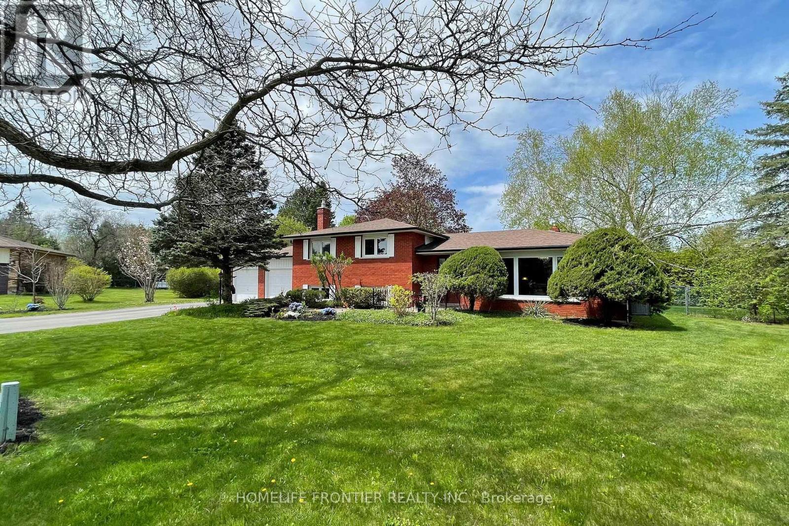 40 Delta Crescent, East Gwillimbury, Ontario  L9N 1G4 - Photo 2 - N12743010