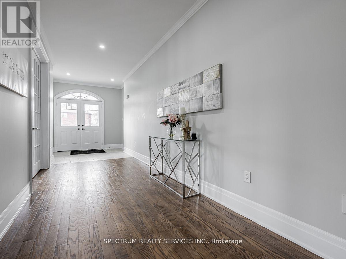 1949 Jans Boulevard, Innisfil, Ontario  L9S 5A5 - Photo 4 - N13013126