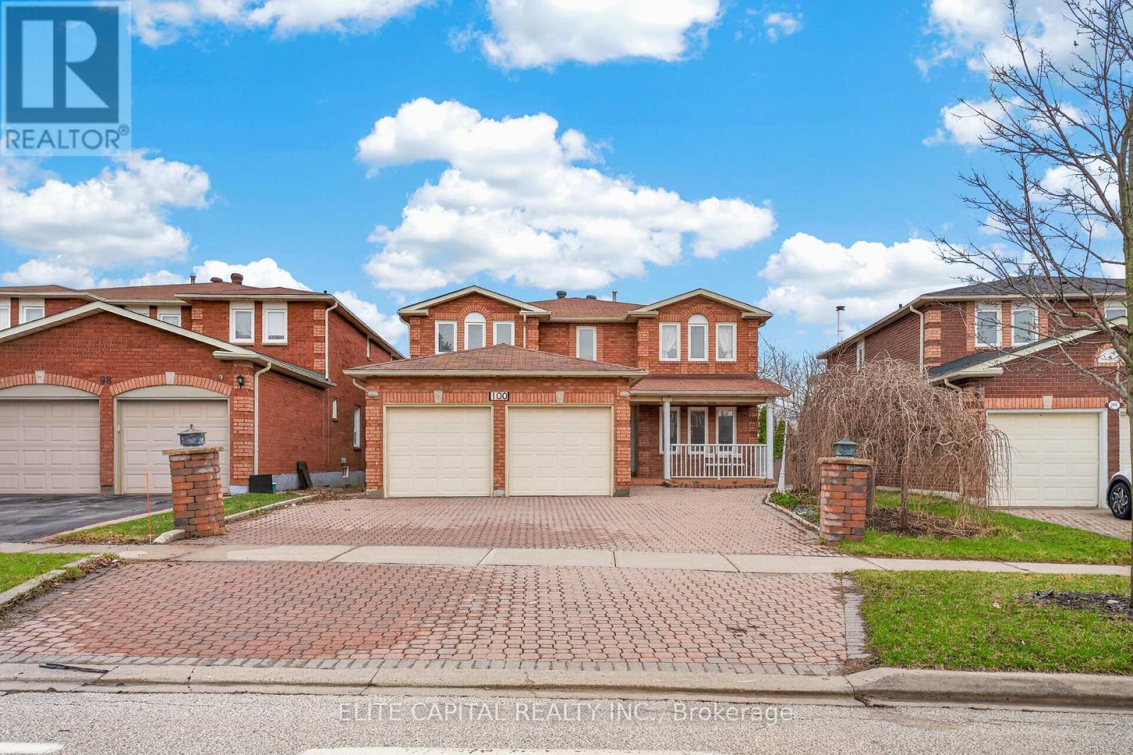 100 BERNARD AVENUE, Richmond Hill, Ontario