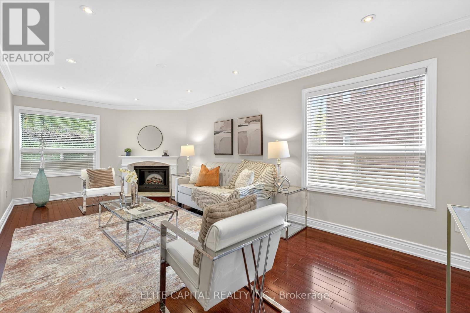 100 Bernard Avenue, Richmond Hill, Ontario  L4C 9Z5 - Photo 12 - N13013244