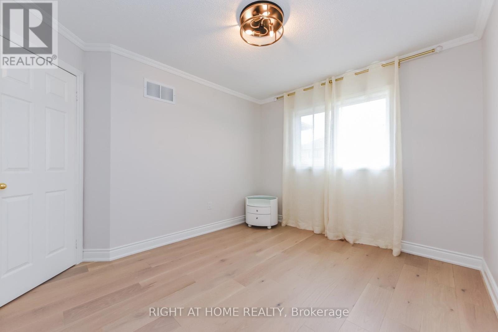 105 Panorama Crescent, Vaughan, Ontario  L4H 1J9 - Photo 16 - N13013300