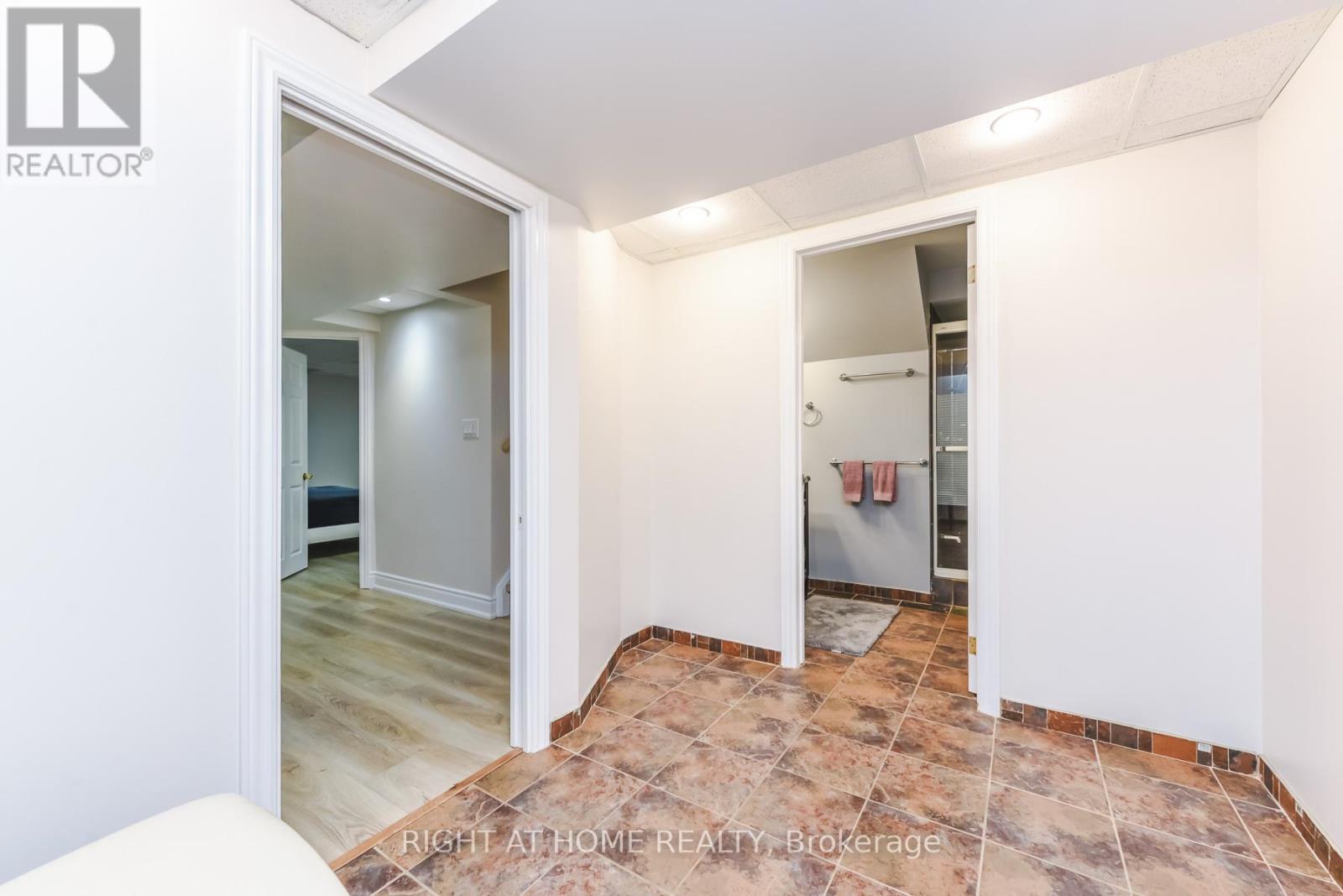 105 Panorama Crescent, Vaughan, Ontario  L4H 1J9 - Photo 28 - N13013300