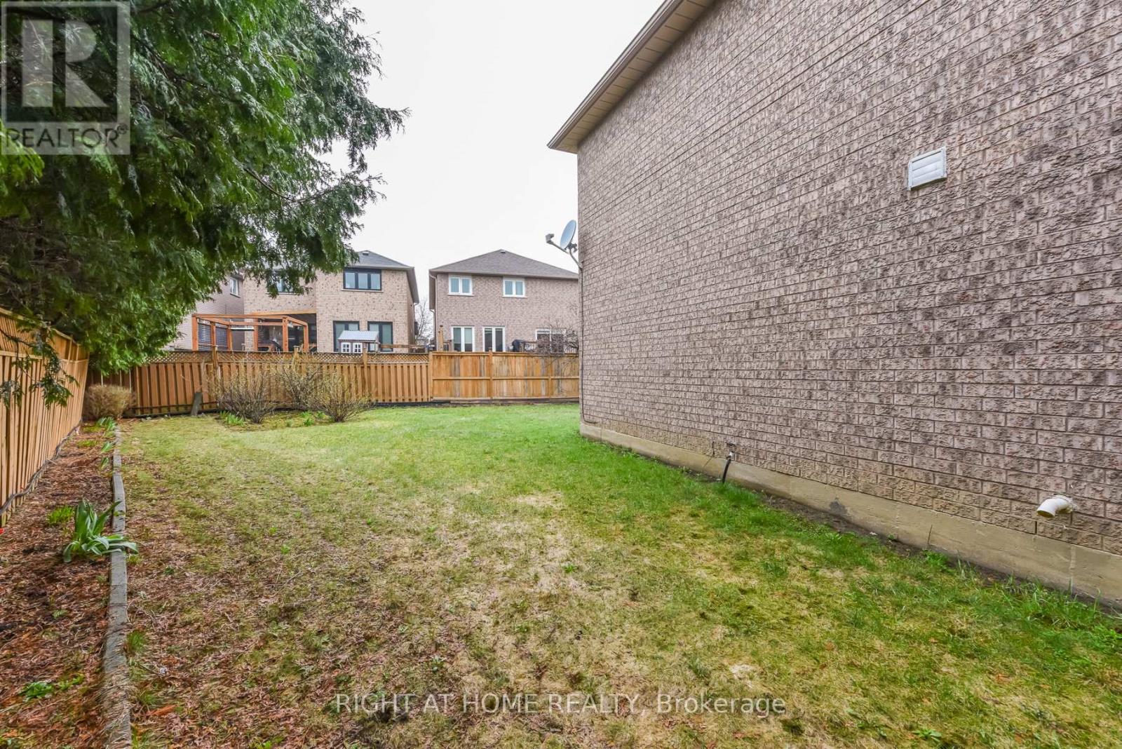 105 Panorama Crescent, Vaughan, Ontario  L4H 1J9 - Photo 34 - N13013300