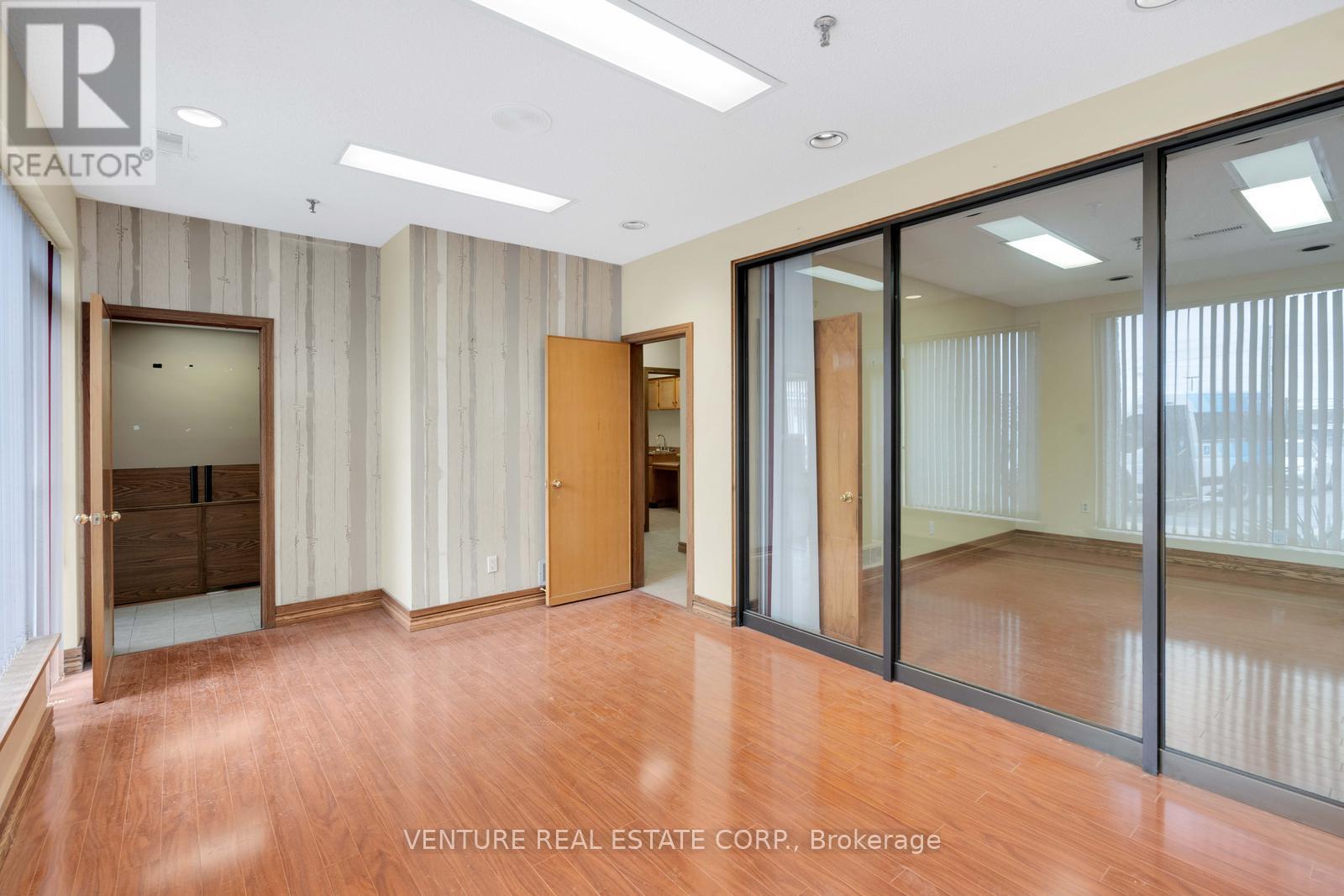 15 - 4300 Steeles Avenue W, Vaughan, Ontario  L4L 4C2 - Photo 11 - N13013302