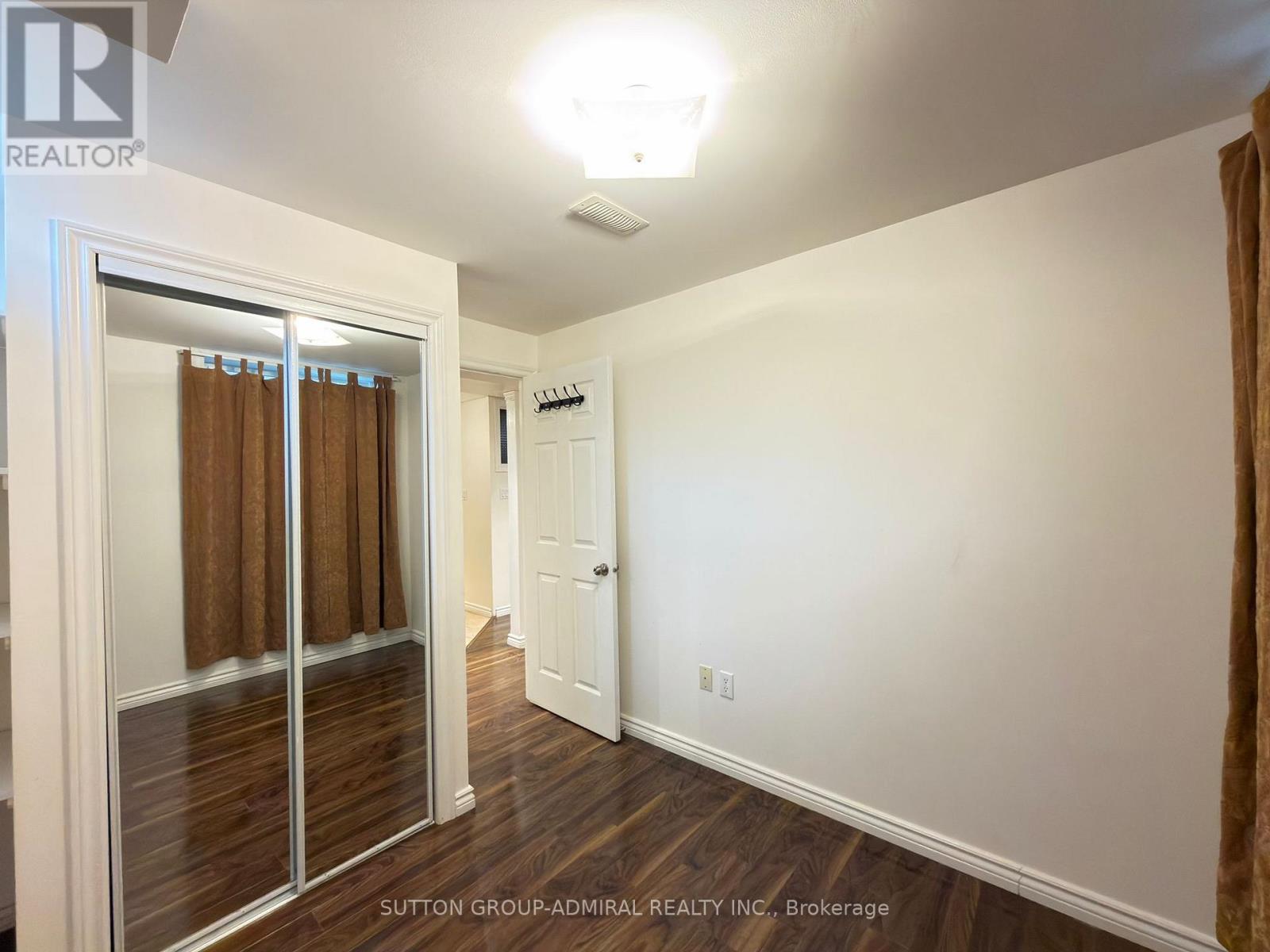 20 Aztec Court, Richmond Hill, Ontario  L4S 2W6 - Photo 6 - N13013336