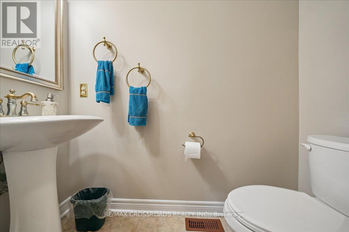 11 Cottingham Street, Markham, Ontario  L6C 2V3 - Photo 18 - N13013376