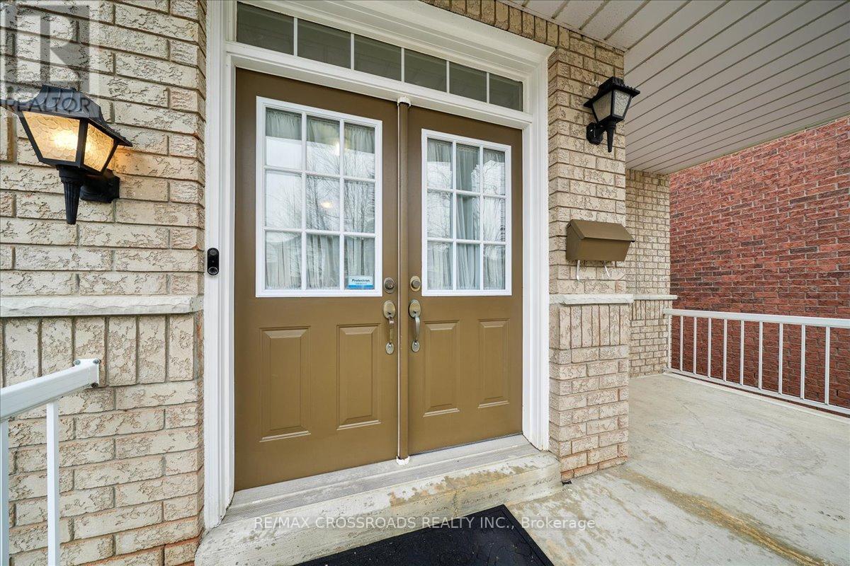 11 Cottingham Street, Markham, Ontario  L6C 2V3 - Photo 2 - N13013376