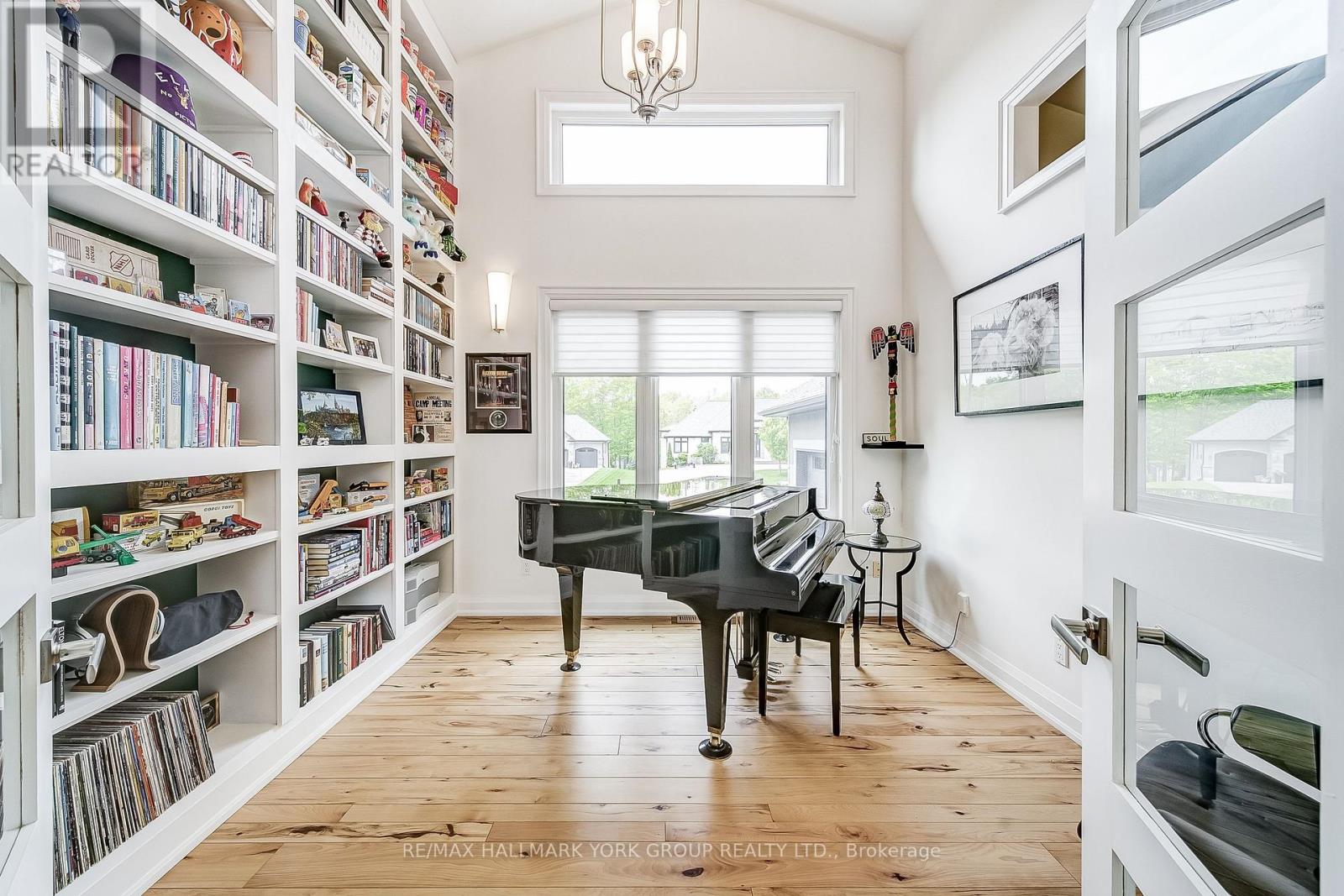 118 Mennill Drive, Springwater (Snow Valley), Ontario  L0L 1Y3 - Photo 16 - S13013286