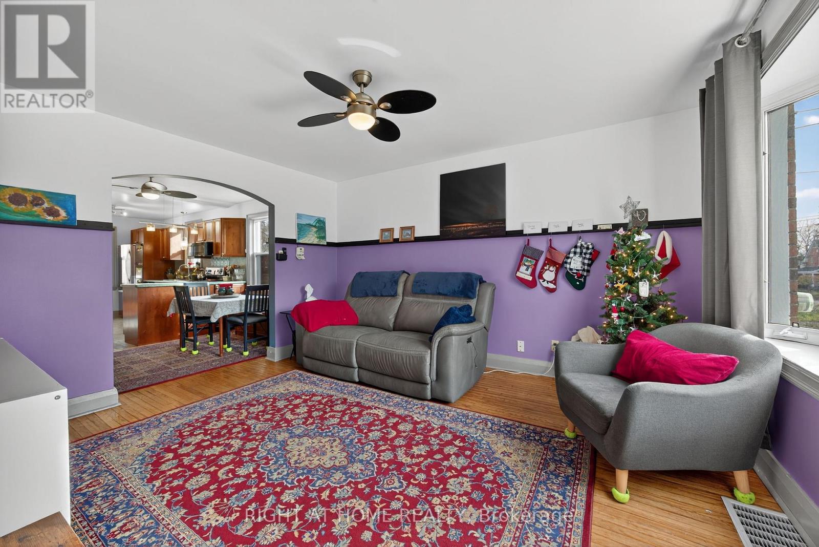 25 Thomson Street, Barrie, Ontario  L4N 1X4 - Photo 3 - S13013342